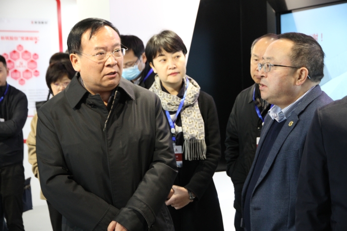  四川省人民政府副省长杨洪波考察dg视讯股份